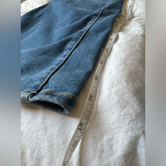 GOOD AMERICAN Power Stretch Pull-On Flare Jeans - Indigo              Size L - Picture 4 of 8